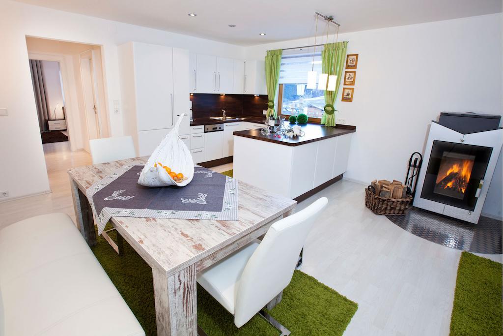 Das Alpenblick & Outdoor Lodge ナウダース 部屋 写真